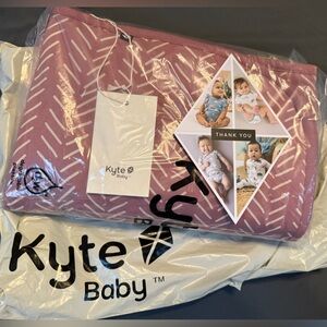 Kyte baby herringbone baby blanket NIB